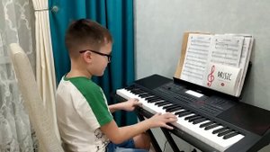 Песни на синтезаторе от Токича.