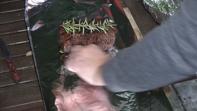 БАТЯ СТЕЙК 1КГ НА МАНГАЛЕ смотреть онлайн