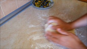 ДОМАШНЯЯ ВЫПЕЧКА дрожжевой ПИРОГ с ЯБЛОКАМИ и СЛИВАМИ рецепт ВКУСНОГО дрожжевого теста