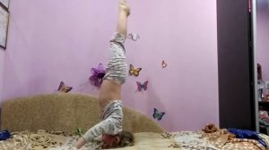 Стойка на голове