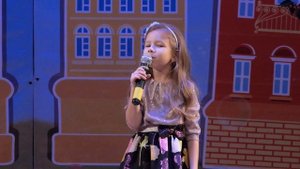 Я маму рисую. Автор: Дмитрий Воскресенский. Исполняет Макарова Алина. Студия "ДиВиСи". Тольятти-202