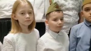 "На границе тучи ходят хмуро..."