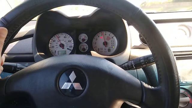 2005 Mitsubishi Outlander stock 0-60, Mivec kicked in. смотреть онлайн