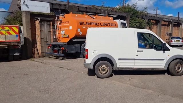 2005 Ford Transit Connect Van, Entered into Auction. смотреть онлайн