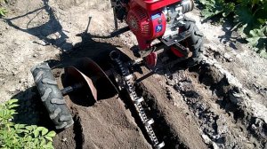 Мотоблок траншеекопатель коротенький обзор.