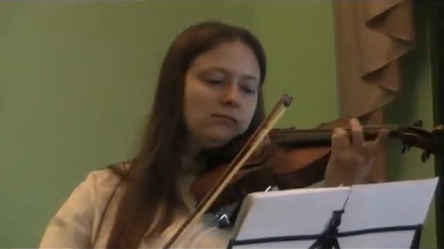 По чужим октябрям и Для того кто умел верить