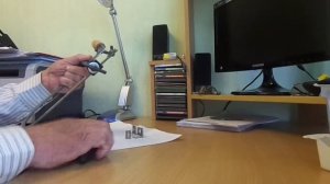 Приспособа для натяжения лобзика.