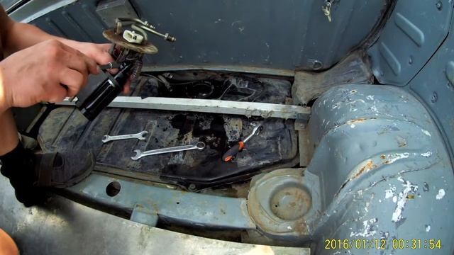 замена датчика топлива нива 1 смотреть онлайн