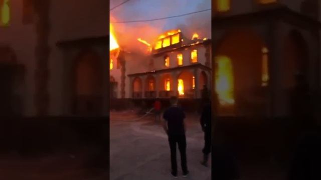 На Украине раскольники сожгли православный Храм Иова Почаевского в селе Милиево