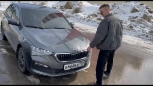 Поставили жирные номера без флага на шкоду, ваз 2109 в круг катанные.