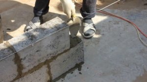 Кладка керамзитобетонного блока на перегородку