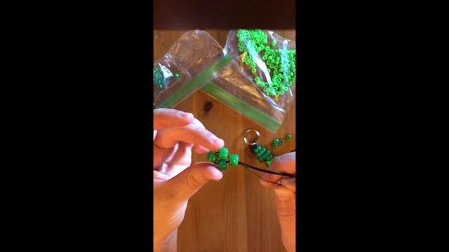 Beaded Turtle Keychain Tutorial смотреть онлайн