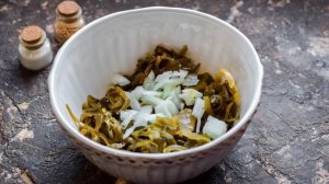 Постный салат с морской капустой