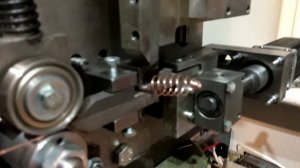 самодельный настольный пружинно-навивочный станок cnc-wire-bending-homemade machine
