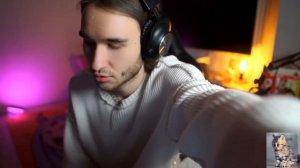 акулич заплакала на стриме у кореша