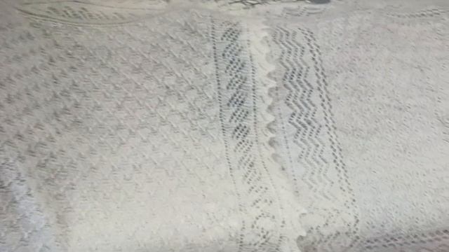 Большие белые пуховые шали. Зимний вариант.