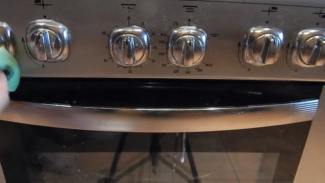 Как быстро отмыть ручки кухонной плиты - полезный совет? ЛАЙФХАК