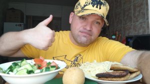 МУКБАНГ Спагетти с котлетами/ОБЖОР салат из свежих овощей