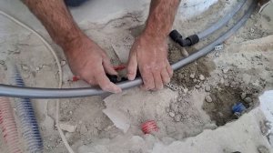 ... а на самом ли деле это НАДЁЖНЫЙ монтаж труб? Обжим сшитого полиэтилена.