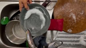 ASMR Dish Washing by hand /relaxing washing dishes . dirty dishes