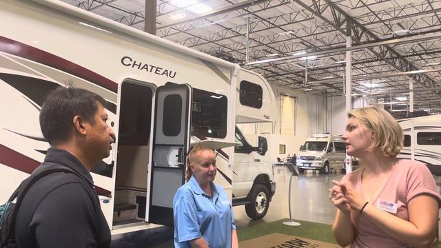 RV MotorHome delivery walk-thru generator on Thor Quantum CR24 with Mercedes Benz Diesel Chassis смотреть онлайн