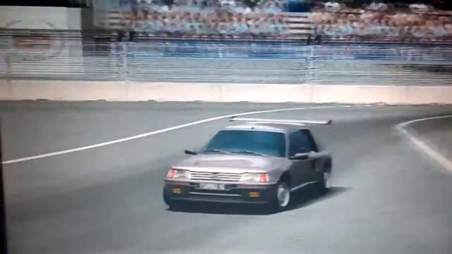 Gran Turismo 4 Peugeot 205 Turbo 16 1985 at Opera Paris смотреть онлайн