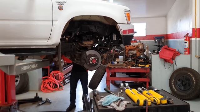 Expedição GARBOSA #3// TOYOTA HILUX SR5 2000 2.8 - Como INSTALAR AMORTECEDORES OFF SHOX смотреть онлайн