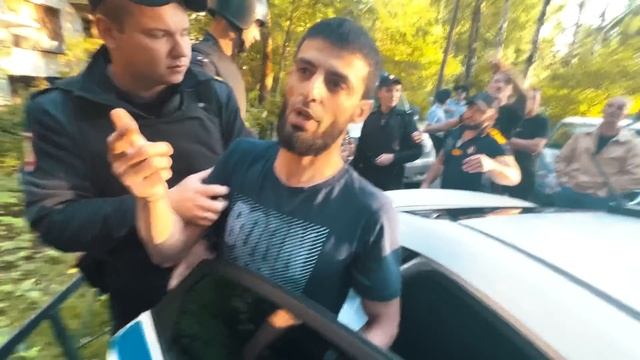 РАЗБОРКИ С МИГРАНТАМИ! ПОДПИСЧИК ОБРАТИЛСЯ ЗА ПОМОЩЬЮ! смотреть онлайн