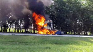 Пожар на Корочанской трассе. Горит грузовик.