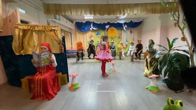 Театральная постановка «Лесной колобок-колючий бок», ДЮЦ им. Баневура смотреть онлайн