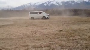 Nissan Elgrand e51 4wd первый тест