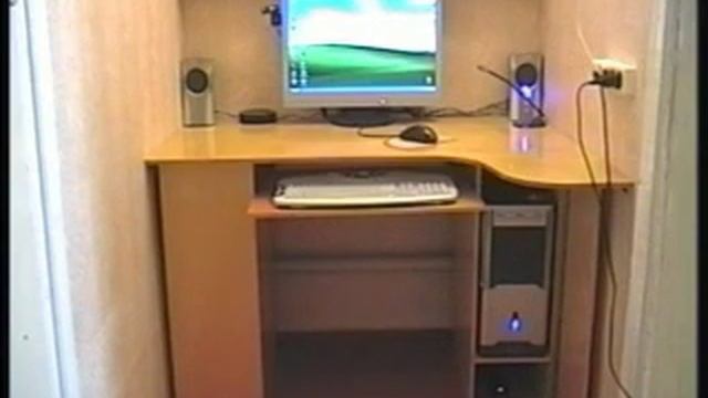 Самодельный компьютерный стол смотреть онлайн