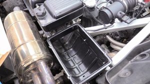 How to Change Engine Air Filter Ferrari 360 2000-2006 | EASY!