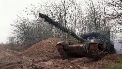 Российские танковые подразделения уничтожили иностранную военную технику на правом берегу Днепра