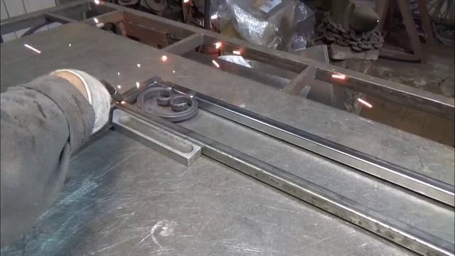 ТАКОГО ВЫ ЕЩЁ ТОЧНО НЕ ВИДЕЛИ! Холодная ковка из профильной трубы? смотреть онлайн