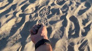 Песок на пляже Волчанец