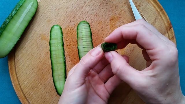 Цветы из огурца. Идея украшения для праздничных блюд смотреть онлайн