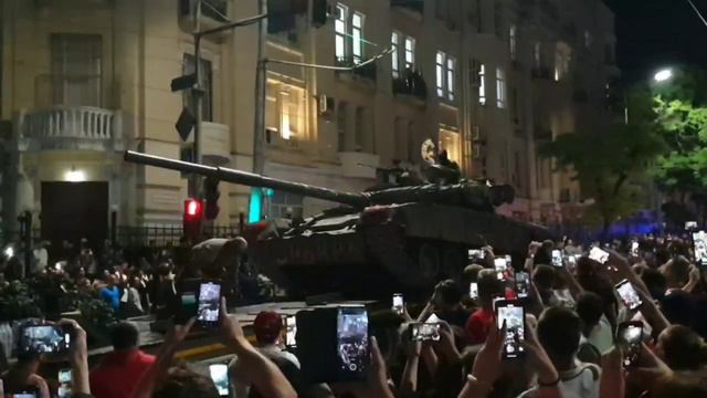 Loading of military equipment of Wagner in Rostov-on-Don| Погрузка военной техники Вагнера в Ростов смотреть онлайн