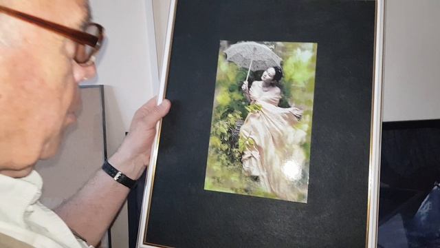 Казань 
Союз фотографов РТ
 Развешивание фотокартин