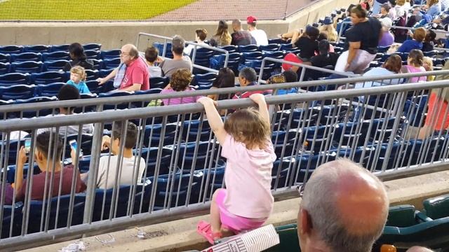 Miss Baby J Ball Game смотреть онлайн