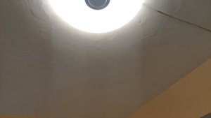 RGB люстра Spolax с пультом и блютуз колонкой за 3к!