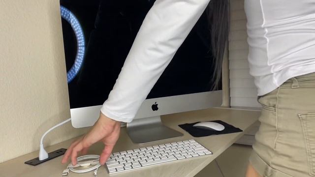 UNBOXING MY 2020 APPLE iMAC 21.5” 4K +Setup смотреть онлайн