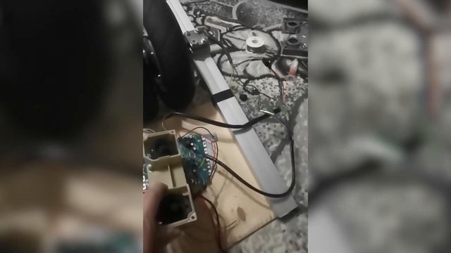 Электролонгборд из гироскутера своими руками (Onewheel). смотреть онлайн