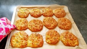 Лето- сезон кабачков!?? Кабачковые Оладьи с сыром в духовке.