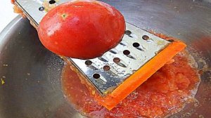 Перец фаршированный с овощным соусом