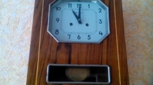 Бой часов wall clock chime Янтарь