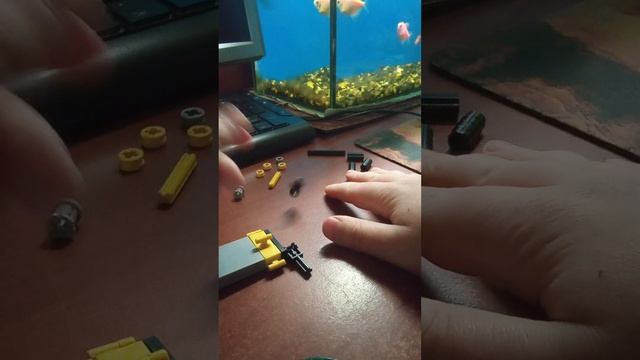 КАК СДЕЛАТЬ ФИНГЕР САМОКАТ ИЗ ЛЕГО СВОИМИ РУКАМИ смотреть онлайн