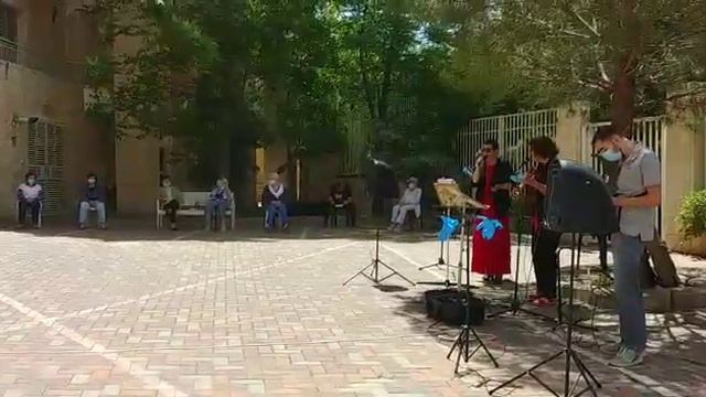 "Прощание славянки", дуэт "!Администрация" (иврит, идиш, русский) "בהוסטל מהלה אדומים "סלוונקה смотреть онлайн