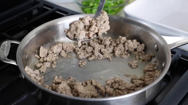 BEST BREAKFAST CASSEROLE | easy breakfast casserole with sausage, sweet potato, and more! смотреть онлайн