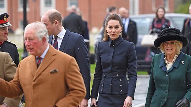 «Красивая, но довольно невнятная».Что жена принца Чарльза говорила о Миддлтон после знакомства с не смотреть онлайн